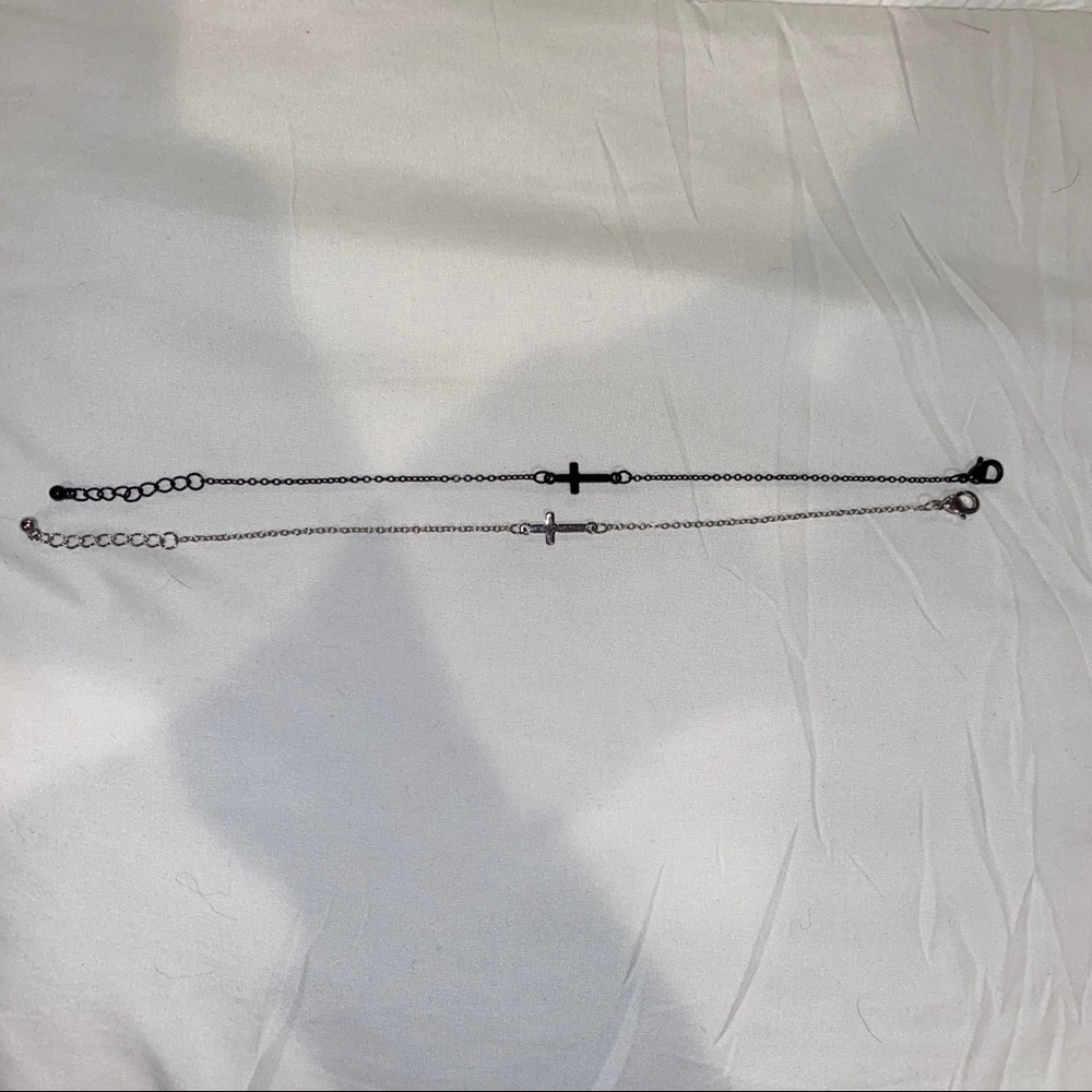 Cross bracelets - Picture 2 of 6
